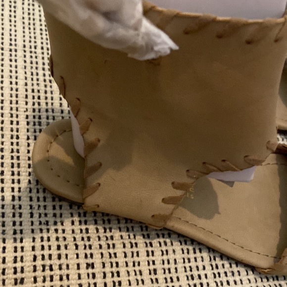 Very Volatile sandals size 6 - Picture 5 of 11